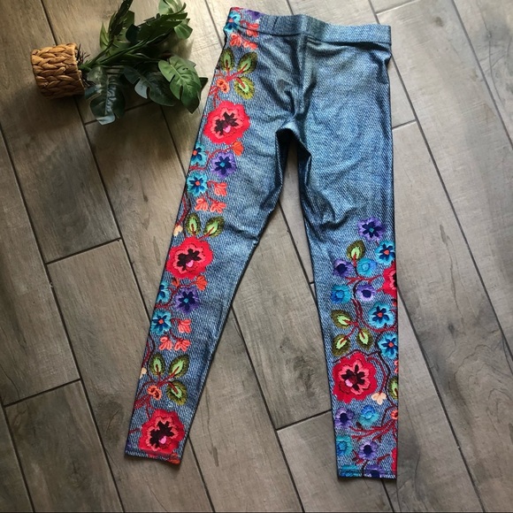NWOT! TEREZ faux denim floral print leggings. Size S - Picture 6 of 7